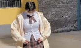 乌克兰女生爆料视频播放,乌克兰女生爆料视频引发热议