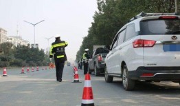 交警抓车爆料视频播放,视频曝光惊心动魄抓捕过程