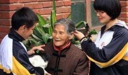 江西老太太爆料新闻事件,揭开惊人真相，引发社会热议