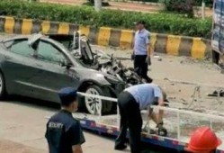 汕尾偷车爆料事件最新进展,警方全力追查，嫌疑人落网在即