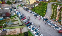 新闻爆料枫丹小镇事件,揭秘神秘社区背后的真相