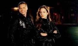 史密斯夫妇高清电影在线观看,激情对决，高清观影盛宴